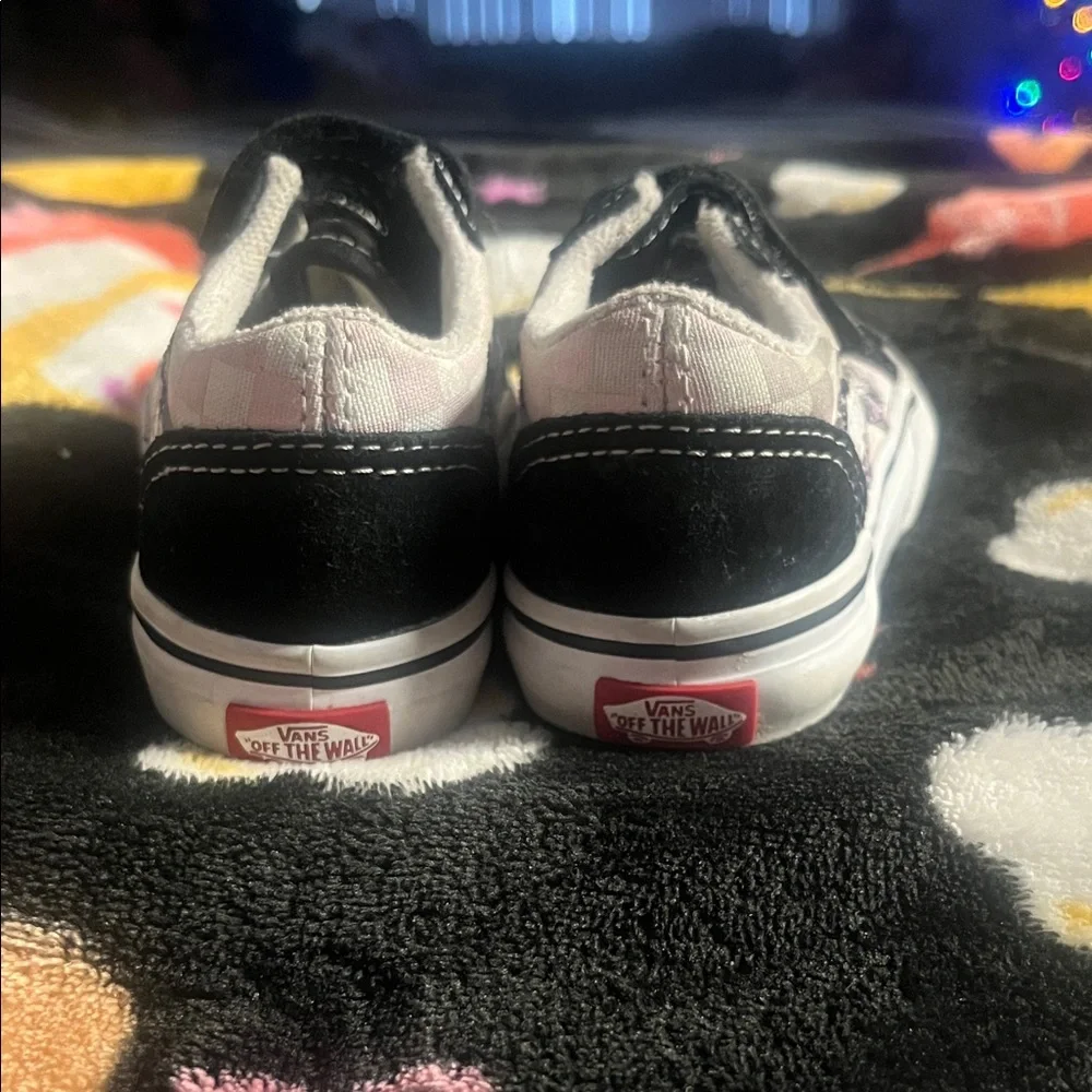 Size 6 Toddler Kids Black, White & Pink Butterfly Vans - Picture 6 of 7
